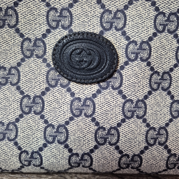 Gucci Vintage Crosbody Bag In Great Condition, 100% Authentic - Picture 5 of 11